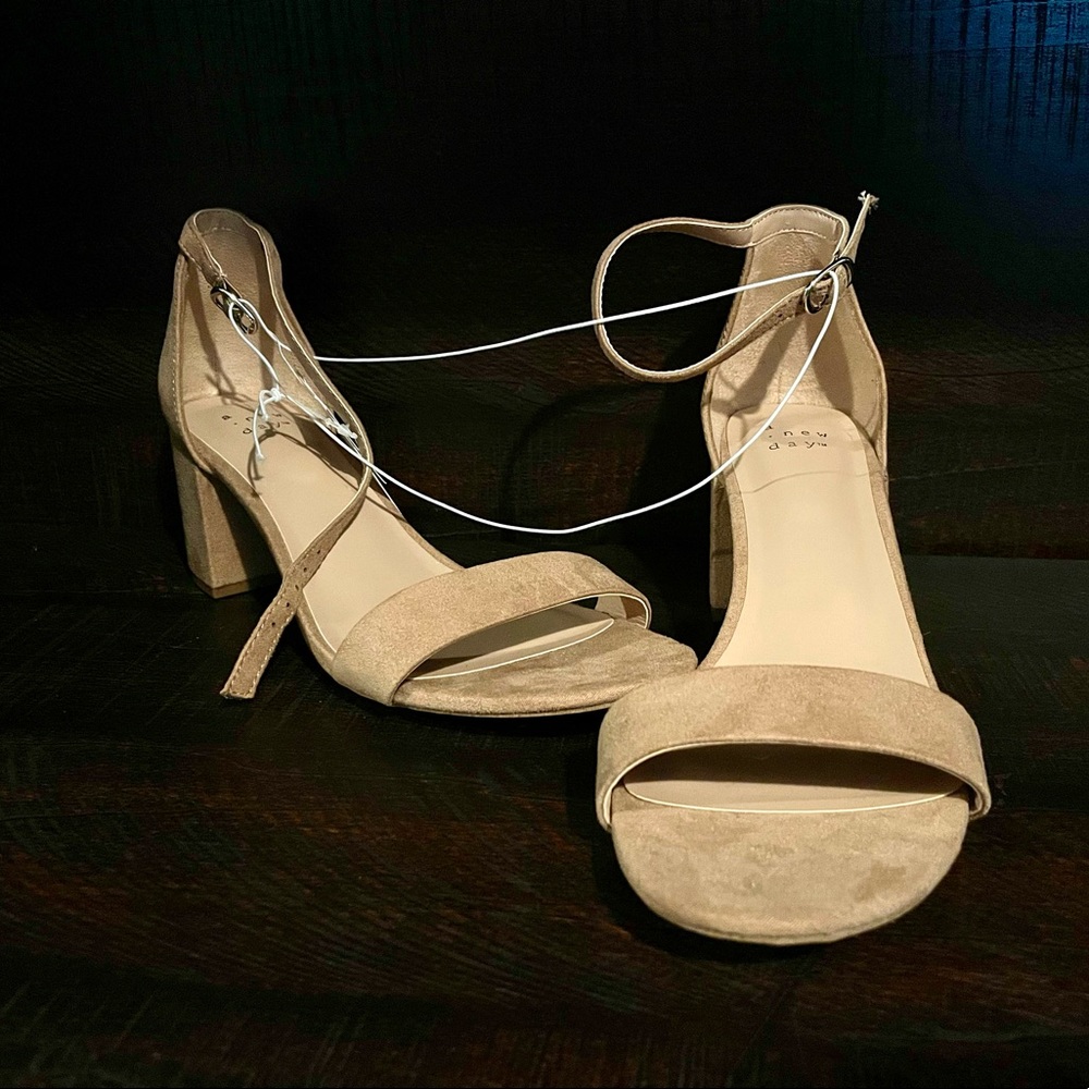 Brand new heeled flats size 8.5